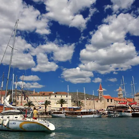 Kapar - Sufit Trogir
