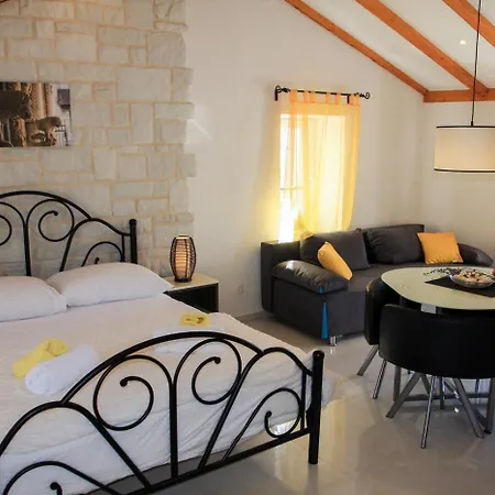 Apartman Kapar - Sufit *