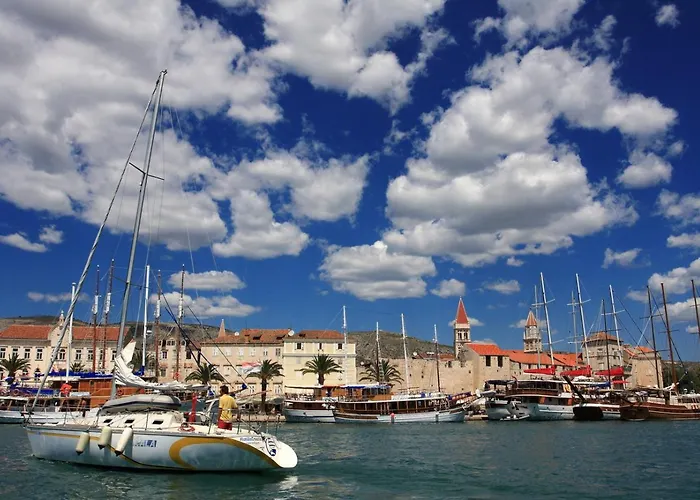 Kapar - Sufit Trogir